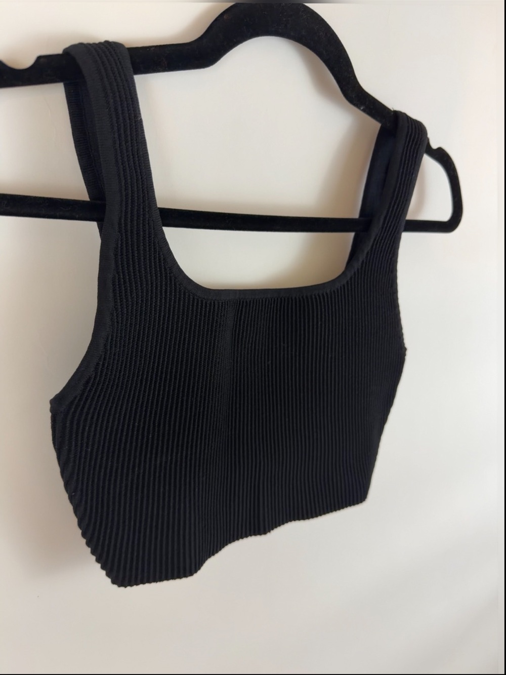 Babaton Black Ribbed Scoop Neck Tank Top Size S - Picture 2 of 5